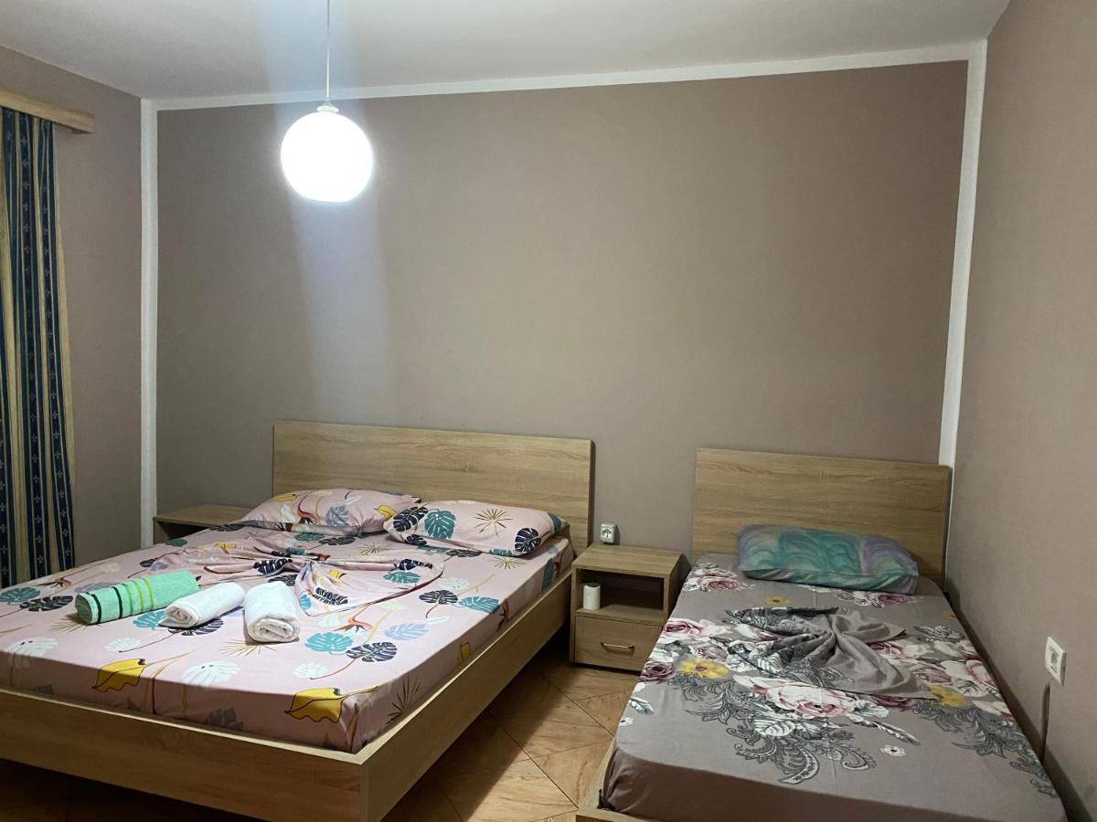 Guesthouse Sense Tirana Extérieur photo